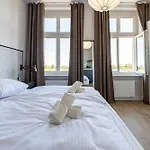 By 2homerent *