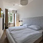 דירה By 2homerent