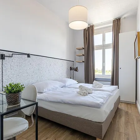 With Private Bathroom In * Danzica