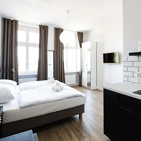 By 2homerent Apartmán