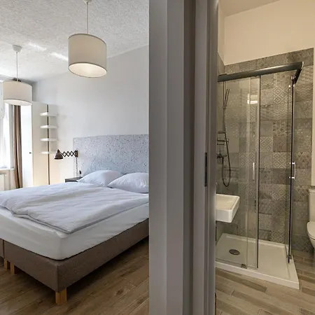 Apartment With Private Bathroom In *