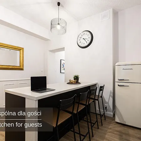 With Private Bathroom In Apartamento Gdansk